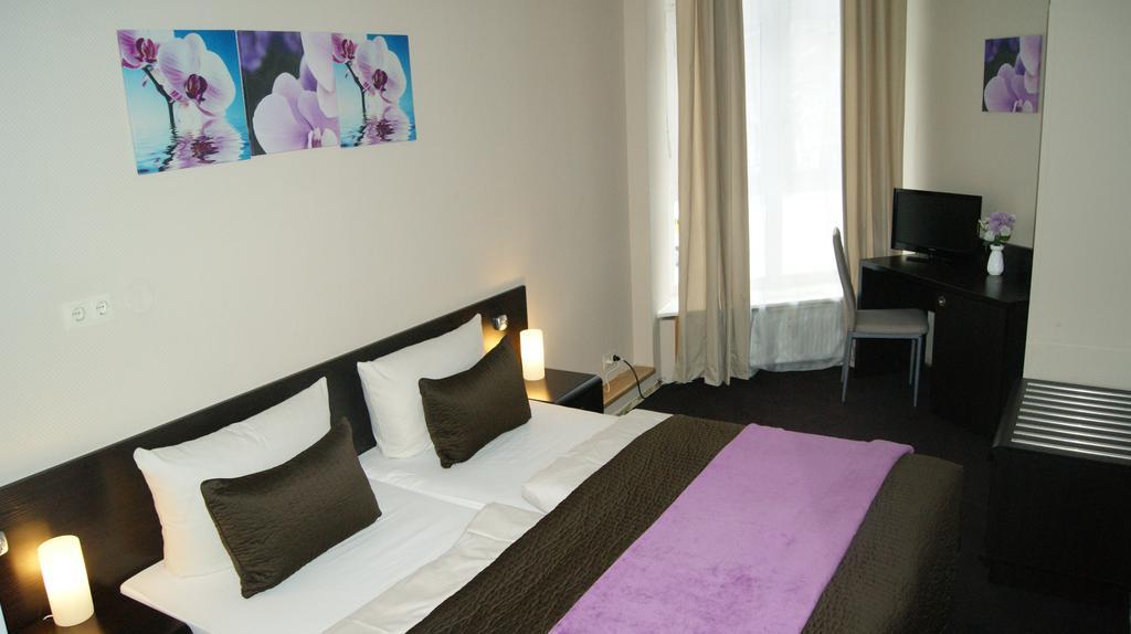 Hotel Pension Eberty Berlín Exterior foto