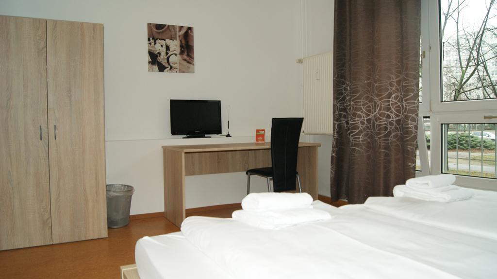 Hotel Pension Eberty Berlín Exterior foto